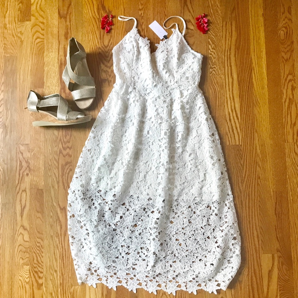 ASTR crochet midi dress. New with tags!